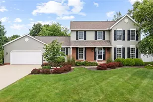 923 Southmoor Cir NE, Canton, OH 44721 - Photo 1