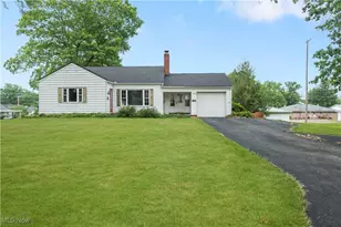 1005 Fairview Blvd, Coshocton, OH 43812 - Photo 1