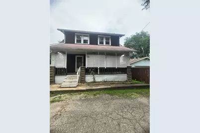 1370 Lee Court SW, Canton, OH 44706 - Photo 1