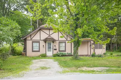 195 S Point Drive, Avon Lake, OH 44012 - Photo 1