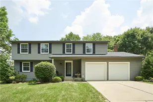 1085 Salton Dr, Akron, OH 44333 - Photo 1