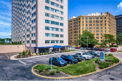 12520 Edgewater Drive #1602, Oakwood, OH 44107 - Photo 1