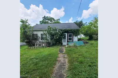 543 Union, Mt Pleasant, OH 43939 - Photo 1