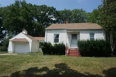 923 Russell Avenue, Akron, OH 44307 - Photo 1