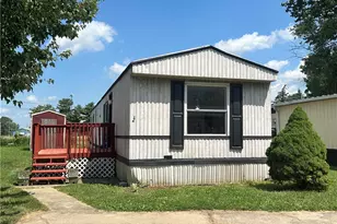 152 N Main St, New London, OH 44851 - Photo 1