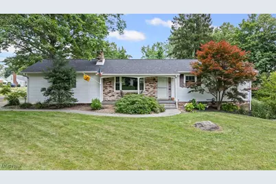 991 W Summit Street, Alliance, OH 44601 - Photo 1