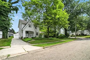 2107 13th St, Cuyahoga Falls, OH 44223 - Photo 1