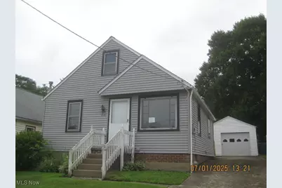 1610 Colonial Boulevard NE, Canton, OH 44714 - Photo 1