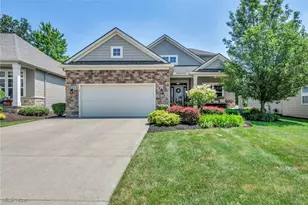 283 Prestwick Dr, Grandview Heights, OH 44147 - Photo 1