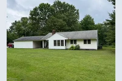 3005 Moore Avenue SE, Canton, OH 44707 - Photo 1