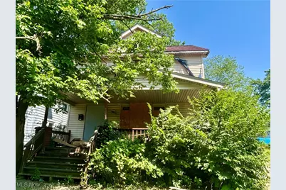 3275 E 142nd Street, Loveland, OH 44120 - Photo 1