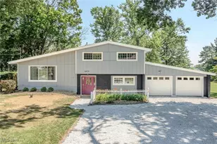 3873 Croydon Rd, Norton, OH 44203 - Photo 1