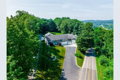 237 E Clay Street, Fredericksburg, OH 44627 - Photo 1