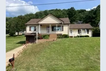 216 Liberty Avenue, Weirton, WV 26062 - Photo 1