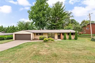 650 Hampshire Rd, Fairlawn, OH 44333 - Photo 1