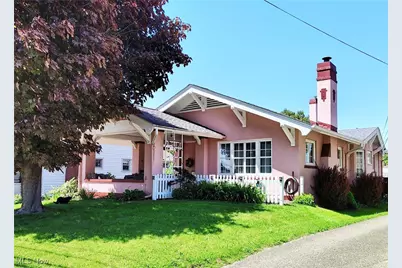 732 Commonwealth Avenue NE, Massillon, OH 44646 - Photo 1