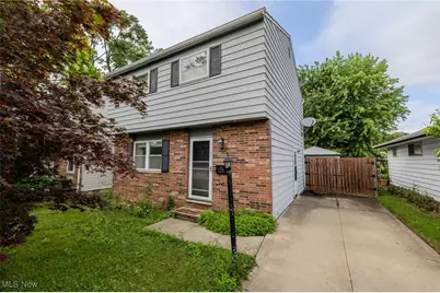 135 Courtland Boulevard, Eastlake, OH 44095 - Photo 1