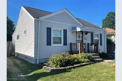 13613 Carrington Avenue, Loveland, OH 44135 - Photo 1