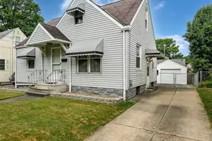 1636 Redwood Ave, Akron, OH 44301 - Photo 1