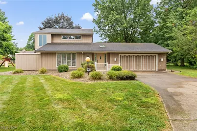 4726 Tanglewood Circle NE, Canton, OH 44714 - Photo 1