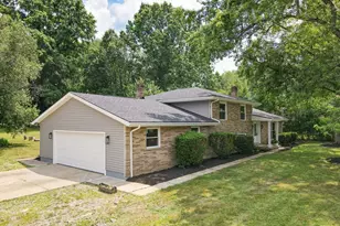 528 Fernwood Ave, Tallmadge, OH 44278 - Photo 1