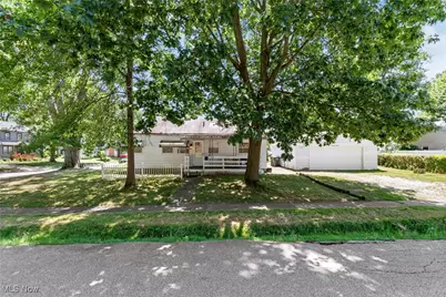 1818 Jefferson Avenue, Cuyahoga Falls, OH 44223 - Photo 1