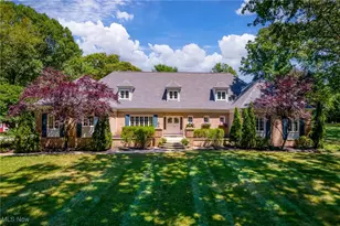 2121 Stockbridge Rd, Akron, OH 44313 - Photo 1