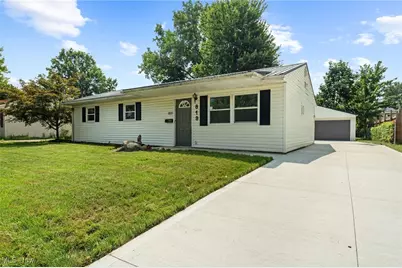 819 Baldwin Avenue, Elyria, OH 44035 - Photo 1