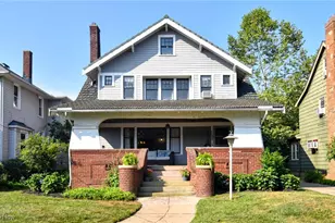 17930 Rosecliff Rd, Loveland, OH 44119 - Photo 1