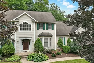 2064 Forest Edge Dr, Cuyahoga Falls, OH 44223 - Photo 1