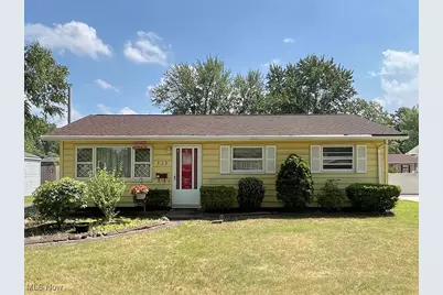 715 Cornell Avenue, Elyria, OH 44035 - Photo 1