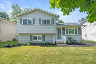 995 Lloyd Ave, Aurora, OH 44202 - Photo 1