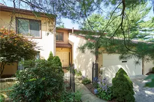 1807 Brookwood Dr, Akron, OH 44313 - Photo 1