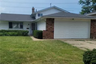 1074 E 167th St, Loveland, OH 44110 - Photo 1