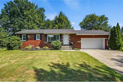 2817 Kay Boulevard, Norton, OH 44203 - Photo 1