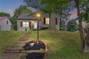 562 Bloomington Dr, Wooster, OH 44691 - Photo 1