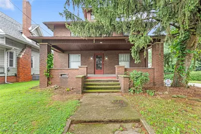 827 Amherst Road NE, Massillon, OH 44646 - Photo 1