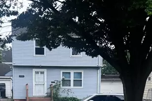 15906 Stockbridge Ave, Loveland, OH 44128 - Photo 1