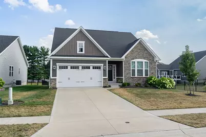 1132 NE Fountain View Street NE, Canton, OH 44721 - Photo 1