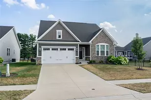 1132 NE Fountain View Street NE, Canton, OH 44721 - Photo 1