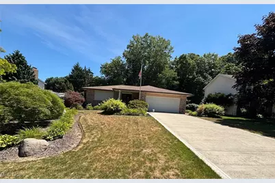 5785 Royal Drive, Willoughby, OH 44094 - Photo 1