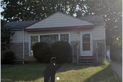 1572 Empire Road, Wickliffe, OH 44092 - Photo 1