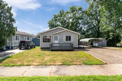 328 Broadview Avenue, Barberton, OH 44203 - Photo 1