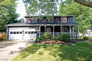 10052 Ridgewood Dr, Twinsburg, OH 44087 - Photo 1