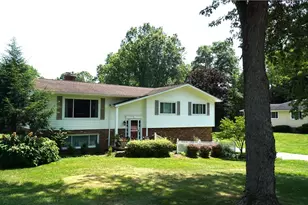 684 Atwood Dr, Tallmadge, OH 44278 - Photo 1