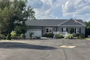 992 Bennington Ct, Lakemore, OH 44312 - Photo 1