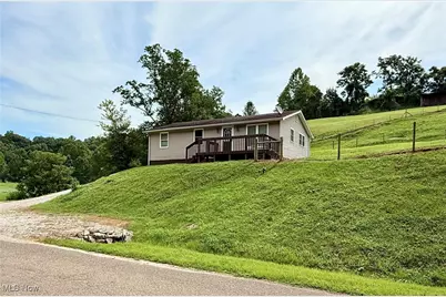 870 Newells Run Road, Newport, OH 45768 - Photo 1