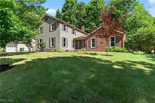 2855 Laurel Woods Blvd, Stow, OH 44224 - Photo 1