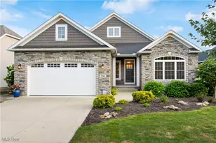 950 Laurel Green Dr, North Canton, OH 44720 - Photo 1