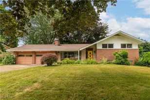 419 Briar Ave NE, North Canton, OH 44720 - Photo 1